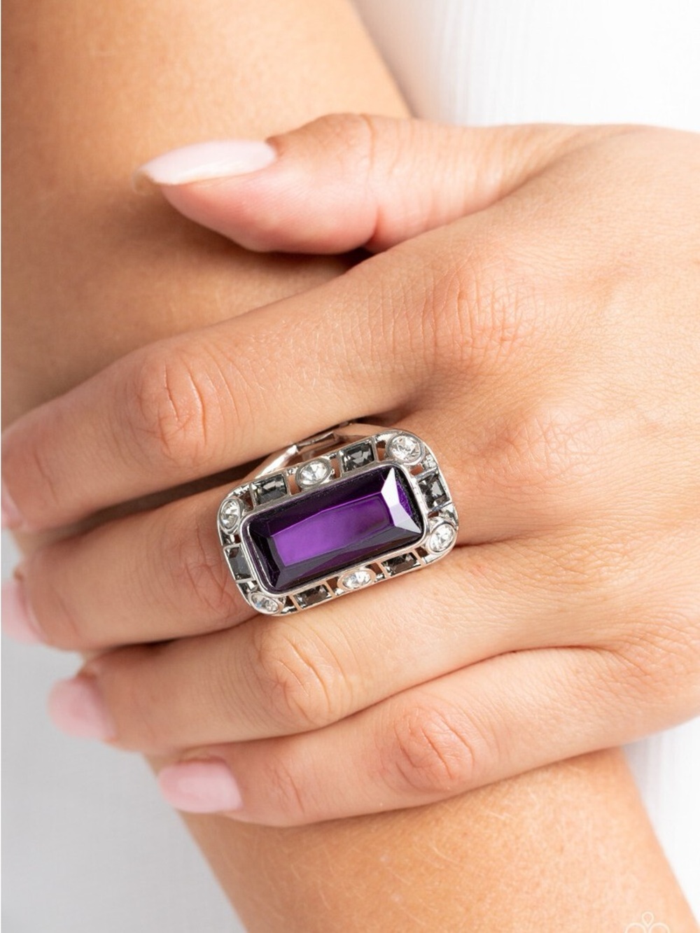 paparazzi Purple Rectangular Crystal Cocktail Ring